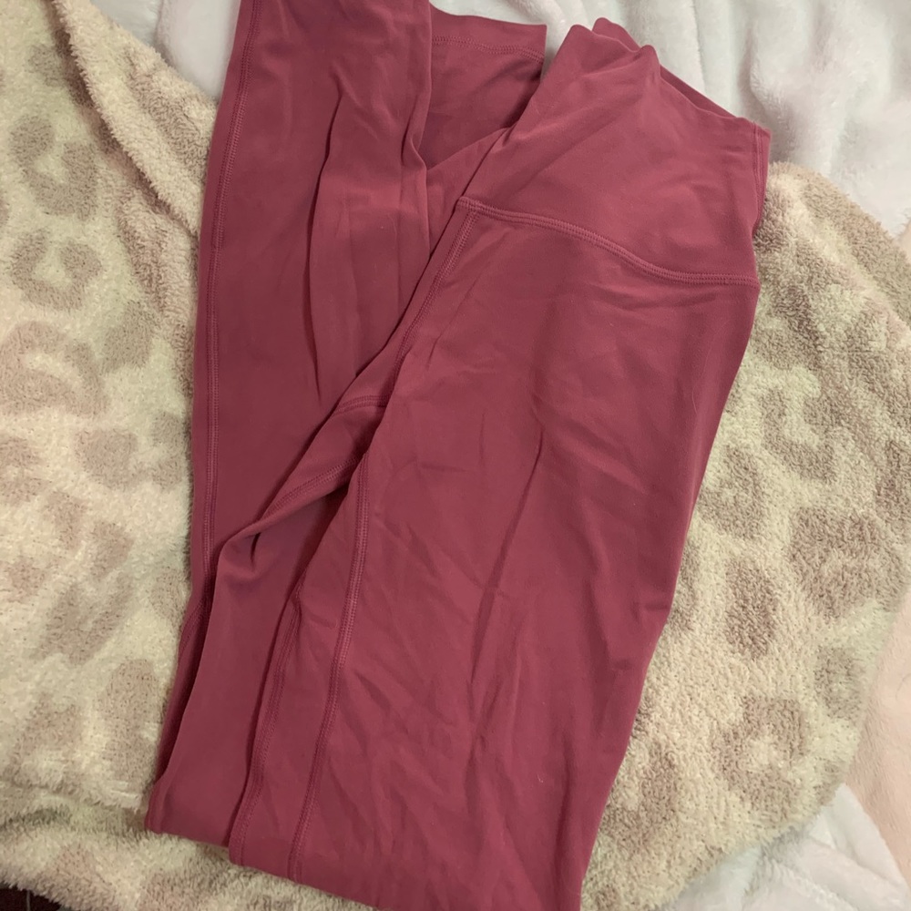 Lululemon aligns 28 inch.